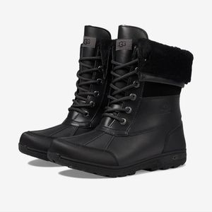 Uggs weatherproof furry lining on top used once